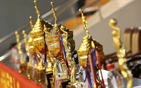 半场战报：巴西2-0塞内加尔，埃斯特旺、卡塞米罗建功