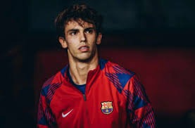 半场战报：米兰0-0拉齐奥，迈尼昂献神扑，红黑军团0射正