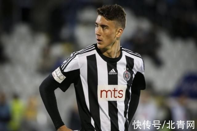 球员之间缺 球员之间缺