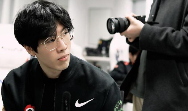 而中前场伤 而中前场伤